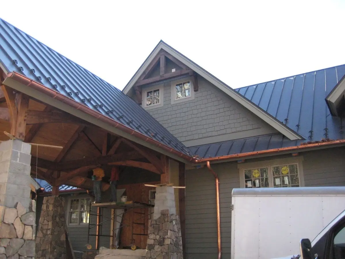 Craftsman Roofing team delivering quality roofing work in River Bend